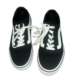 BLACK AND WHITE VANS NEVER BEEN WORN